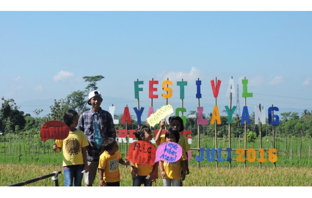 Ratusan Anak Terbangkan Layang-Layang Suarakan Bahaya Tembakau