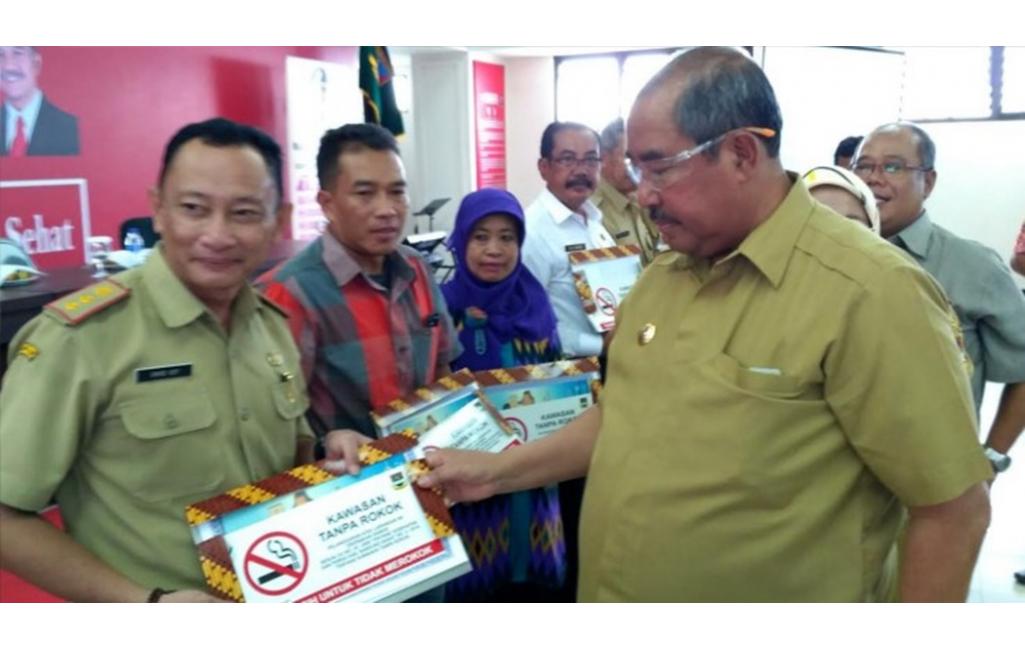Lindungi Perokok Pasif, Abubakar Siapkan Perbup Kawasan Tanpa Rokok