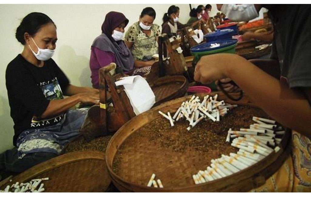 Rokok Bisa Gagalkan Indonesia Jadi Negara Maju di 2045