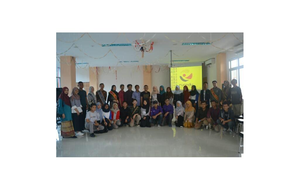 Edukasi Kampanye #pilihbicara di Padang