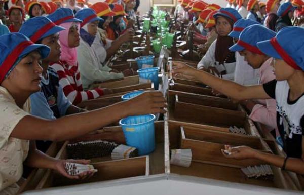 Industri Rokok dan Aktivitas Sosialnya: Antara Kebaikan, Pencarian Legitimasi dan Manipulasi