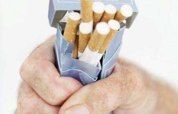 Warung Rokok Jauh, Peluang Sukses Berhenti Merokok Meningkat