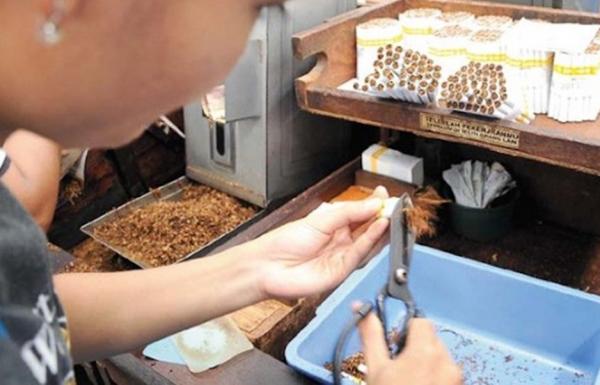 Giliran Presiden Jokowi Ditantang Serius Soal Larangan Rokok